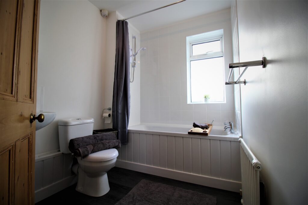 3bed refurbished bathroom